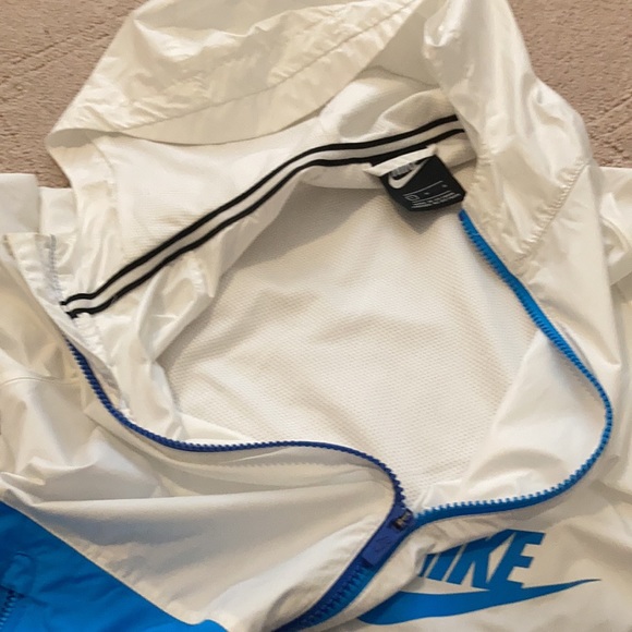 nike triple color windbreaker.😴 - Picture 5 of 6